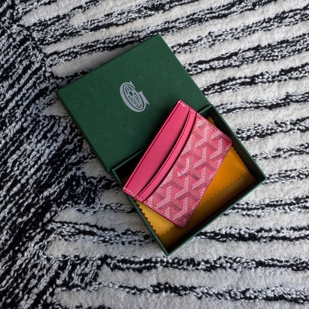 Luxury Red Card Holder